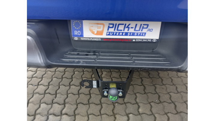 Bukórúd, bukórúd, vonóhorog felszerelése Toyota Hilux 2023-ra
