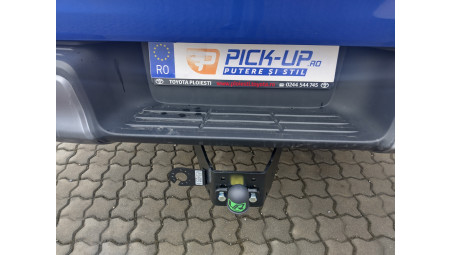 Montare rulou de bena, rollbar, carlig de remorcare pe Toyota Hilux 2023