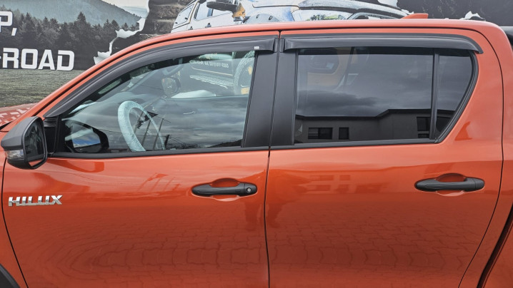 Echipare kompletta für Toyota Hilux 2025
