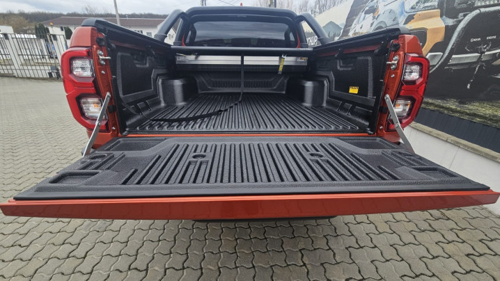 Echipare kompletta für Toyota Hilux 2025