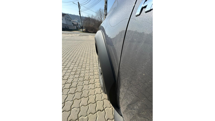 Echipare completa pentru Toyota Hilux 2024