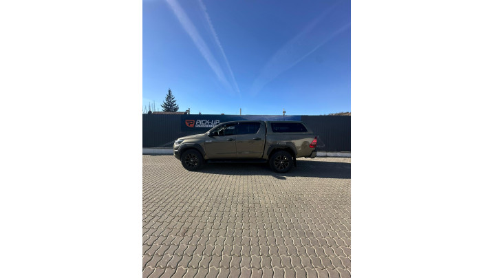 Echipare kompletta für Toyota Hilux 2025
