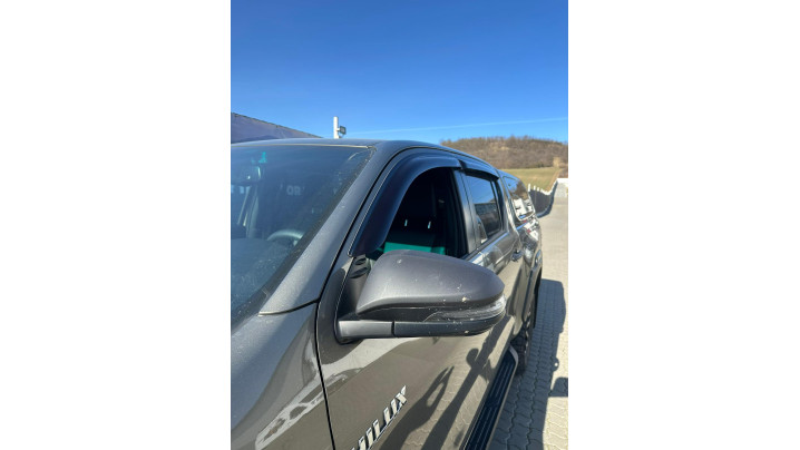 Echipare kompletta für Toyota Hilux 2025