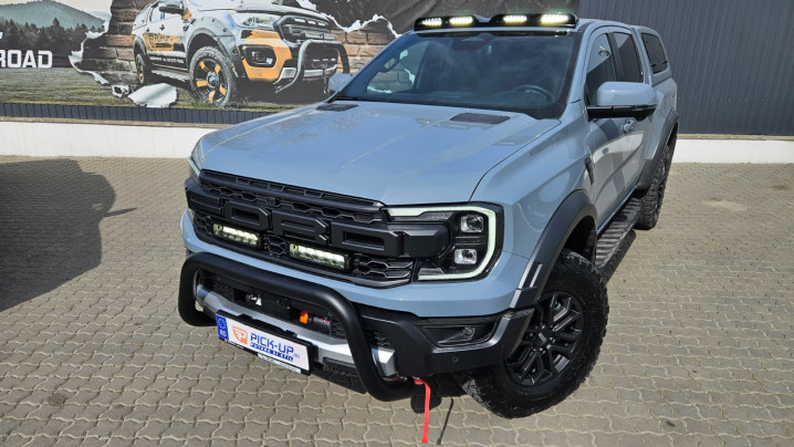 Komplett felszereltség a 2025-ös Ford Ranger Raptorhoz