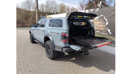 Komplett felszereltség a 2025-ös Ford Ranger Raptorhoz