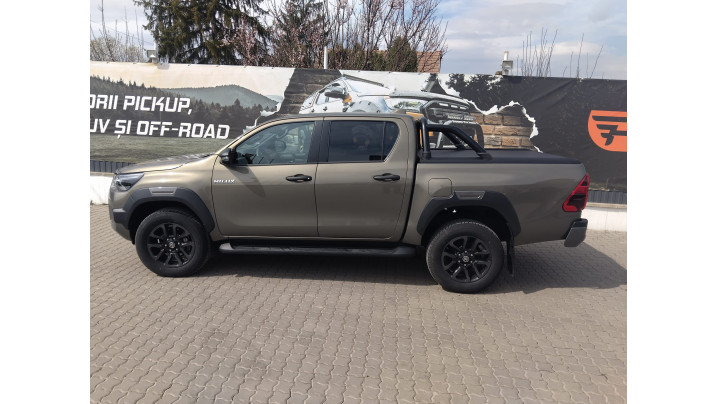 A bukócső és a bukócső felszerelése a Toyota Hilux 2025-re