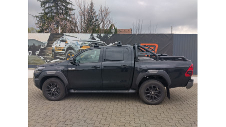 Montare troliu und Rocky rollbar pe Toyota Hilux 2025