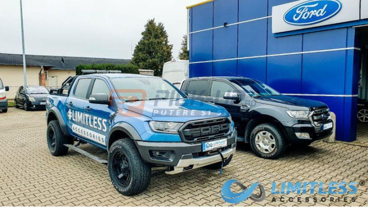 ELECTRIC SIDE STEP RET TOYOTA TACOMA 2025+