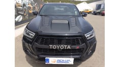 Montare extensie capotă și protecții laterale Safari pe Toyota Hilux GR Sport 2024