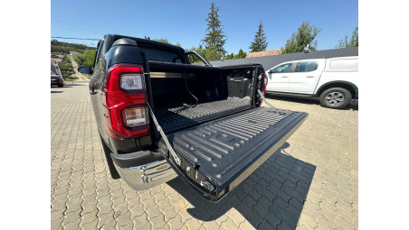 Montare rulou de bena, rollbar si gheder etansare oblon pe Toyota Hilux 2025