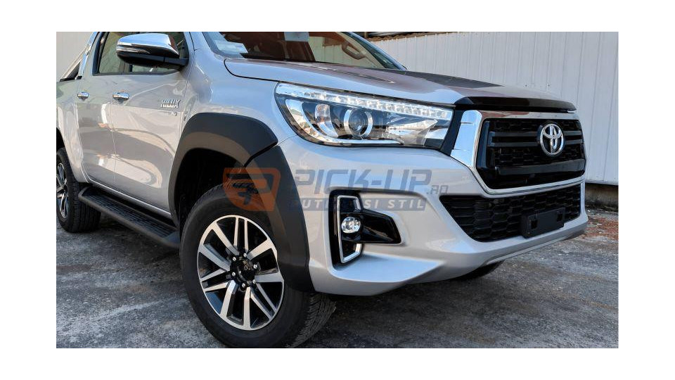 Aparatori aripi Toyota Hilux 2024 EGR AA