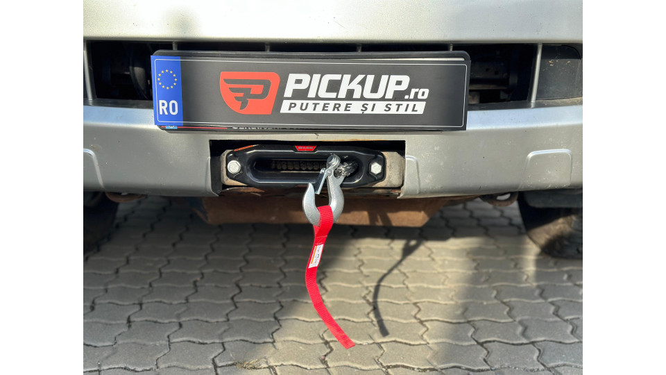 Montare troliu Warn EVO 8S pe Toyota Hilux 2006