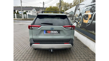 Montare carlig de remorcare demontabil pe Toyota RAV4 2023