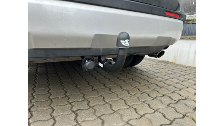 Montare carlig de remorcare demontabil pe Toyota RAV4 2023
