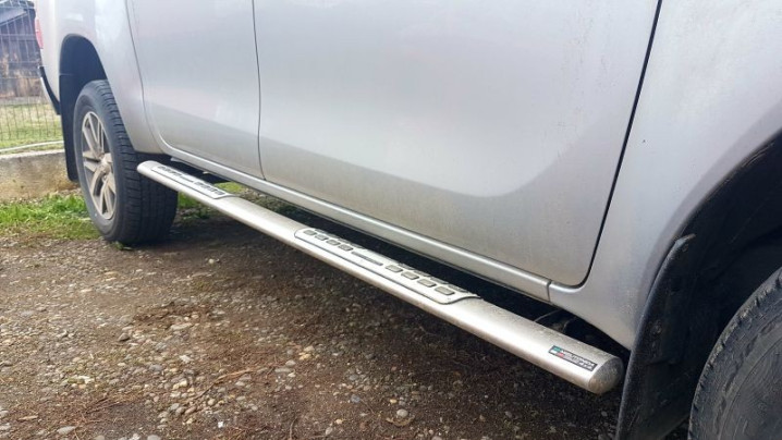Trittbrett Toyota Hilux 2022 MIS EC