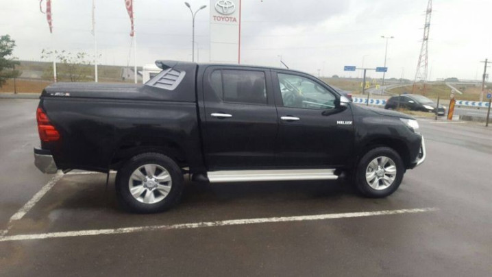 LADERAUMABDECKUNG ALC SC-Z PRIMER TOYOTA HILUX 2015+