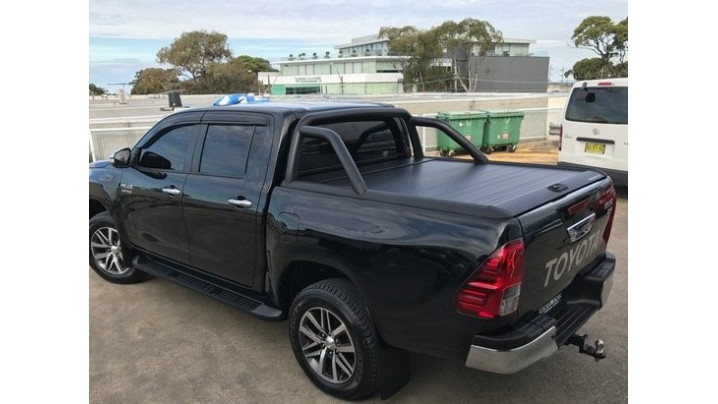 Tonneau roll cover Toyota Hilux 2015-2025 MT RU