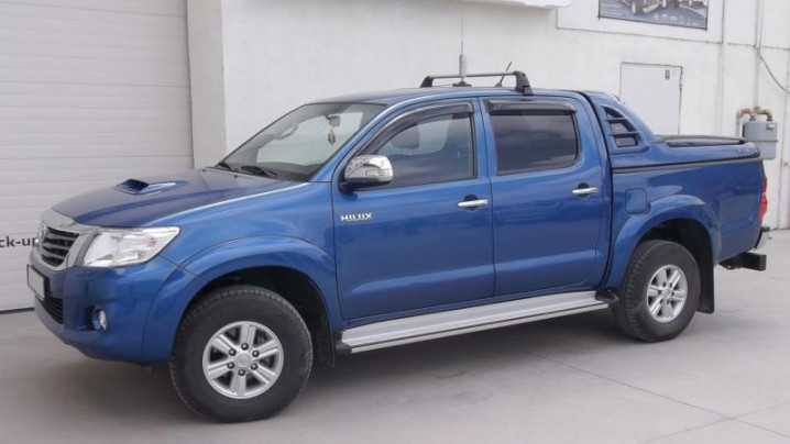 Laderaumabdeckung Toyota Hilux 2012-2015 ALC SCR Cert RAR