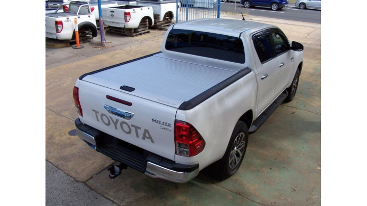 Tonneau roll cover Toyota Hilux 2015-2025 MT RU
