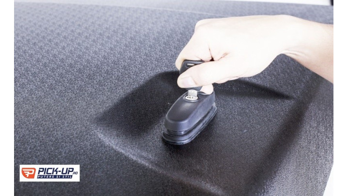 Laderaumabdeckung Toyota Hilux 2015-2025 AK SPE Cert RAR