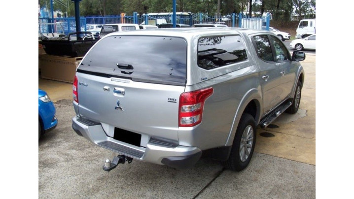 Keménytetős Mitsubishi L200 2015-2022 AK GSEL tanúsítvány RITKA