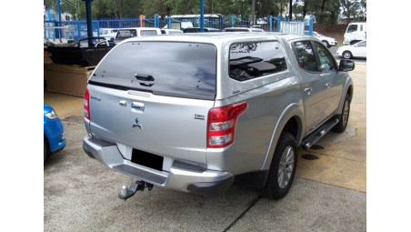 Keménytetős Mitsubishi L200 2015-2022 AK GSEL tanúsítvány RITKA