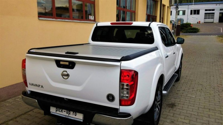 Nissan Navara NP300 2016-2022 MT RU rolózár