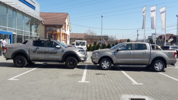 Ford Ranger limited vs Ford Ranger limited equipped by PICK-UP.RO