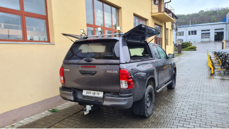 Toyota Hilux 6 Mai 2020